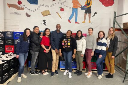 Remitly employees volunteering at Backpack Brigade